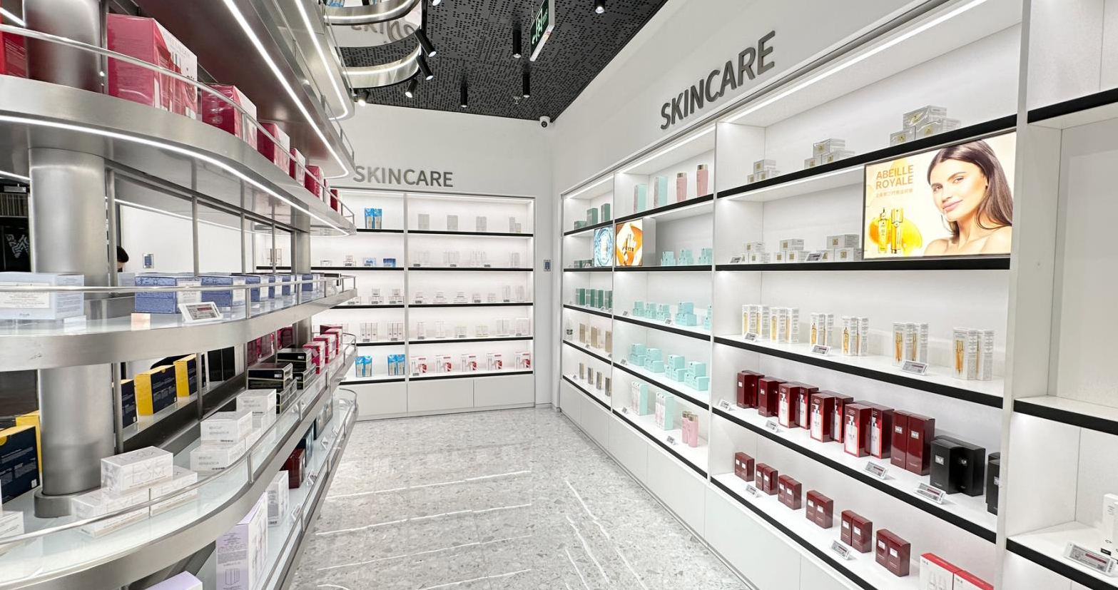 尊龙凯时全球购跨境体验店北京燕莎奥莱店